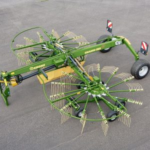 Zgrabiarka środkowa 2,4 i 6 wirnikowa Swadro